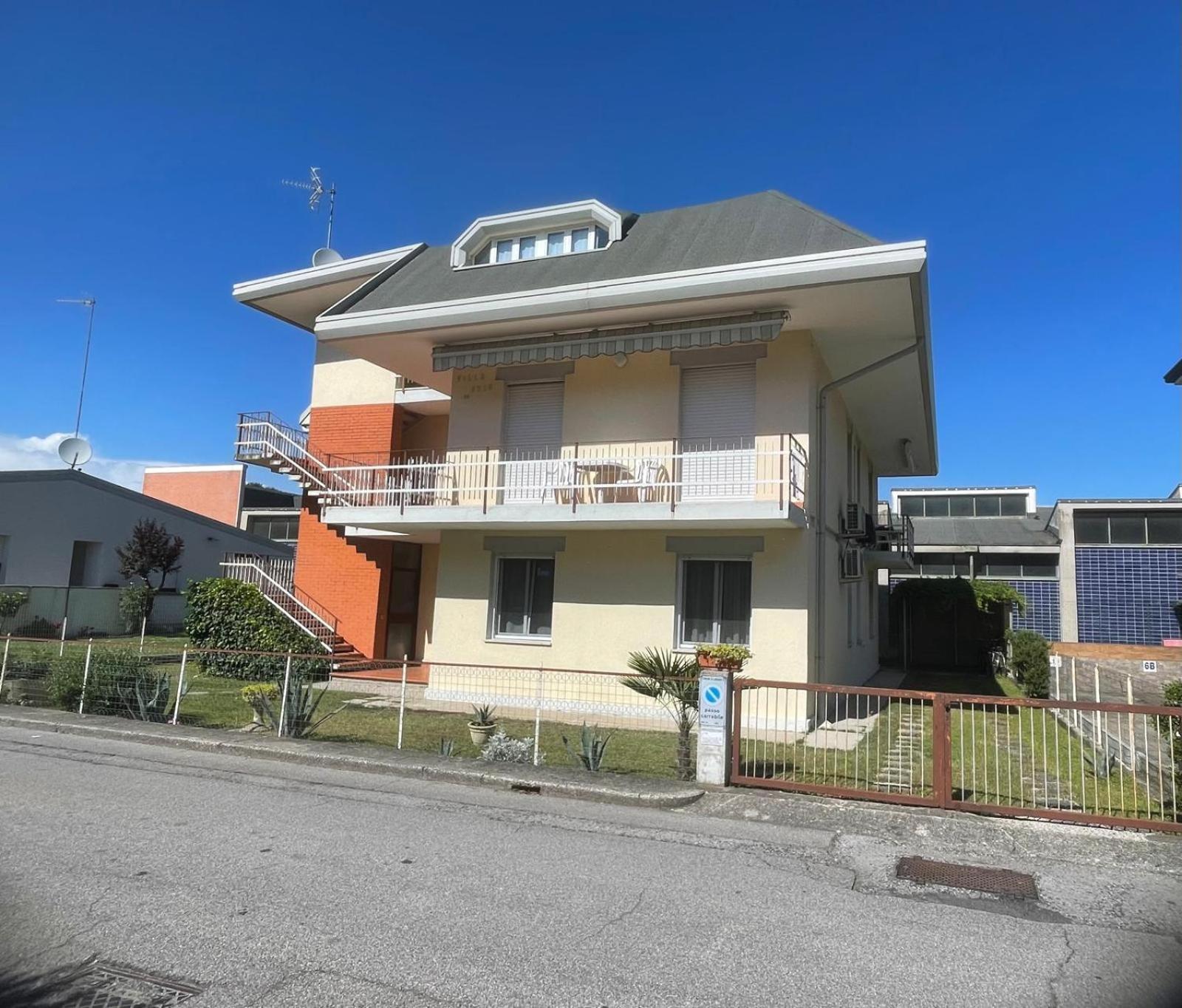 Appartamento Villa Asio リニャーノ・サッビアドーロ エクステリア 写真